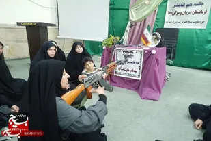 آموزش بکارگیری سلاح در حوزه حضرت زینب(س) اسدآباد