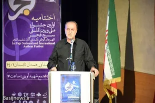 لازمه انتقال انقلاب و مفاهیم ارزشی استفاده از همه هنرها است