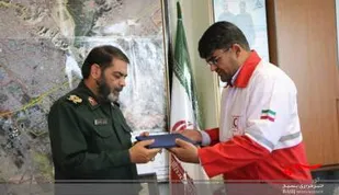 سپاه و بسیج در امدادرسانی و خدمت رسانی همراه جمعیت هلال احمر است