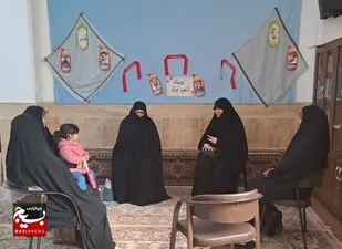 نشست هم اندیشی ارکان صالحین در پایگاه شهیده واعظی برگزار شد