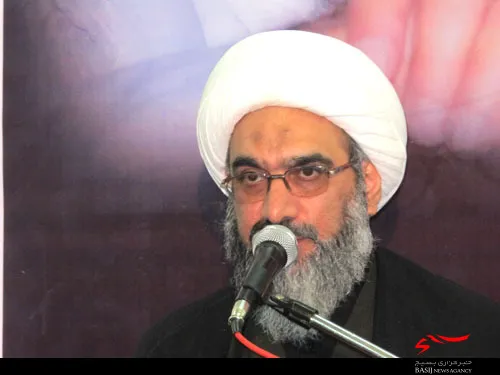 با برنامه ریزی پرجاذبه معرفتی ارزش نماز به جامعه معرفی شود