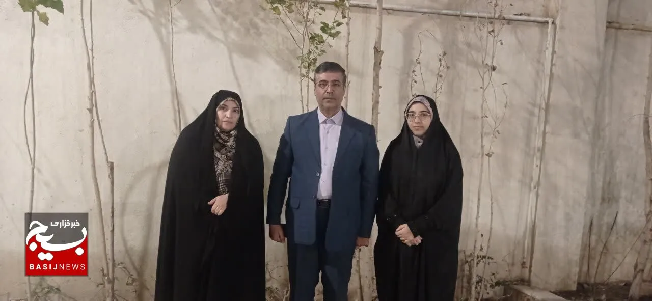 هر چه داریم از قرآن است