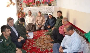 خانواده شهدا الگوی صبر و استقامت هستند