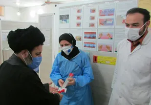 تقدیر مسئول نمایندگی ولی فقیه در سپاه استان از کادر درمانی درمانگاه رضوی شاهرود+ تصاویر