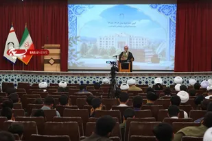 نرم&zwnj;افزار اداره جامعه اسلامی باید از فقه استخراج شود