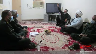 جانبازان و ایثارگران چشم و چراغ مردم هستند