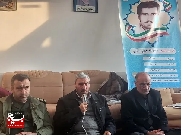 اهتزاز پرچم روایتگری، با ثبت تاریخ شفاهی شهدا/سیره و منش زینبی در جهادگران تبیین نهفته است