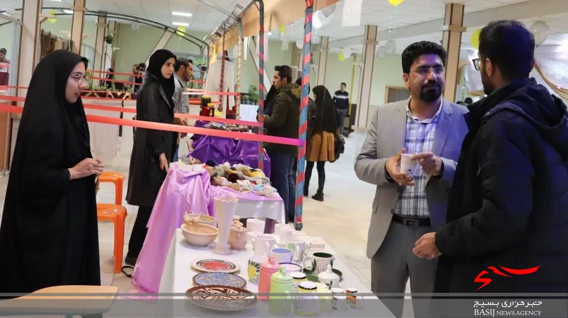افتتاح بازارچه کار و بار دانشجویی در دانشگاه تربت‌حیدریه