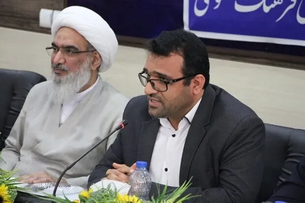 مؤلفه‌های فرهنگی در قشر کارگری به شکل ویژه مورد توجه قرار گیرد