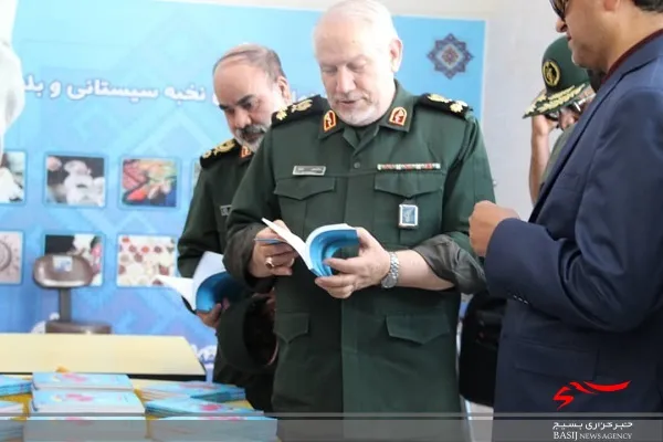 بانوان استان سیستان وبلوچستان محور خانواده هستند