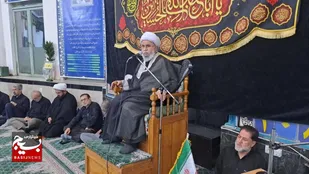 انقلاب اسلامی ایران شعاعی از فرهنگ عاشورایی است