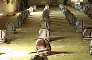 توزیع یک هزار بسته لوازم التحریر در بین دانش آموزان نیازمند سبزواری