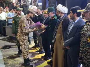 تجلیل از سربازان وظیفه در حاشیه یادواره ۲۱۰ شهید مینودشت
