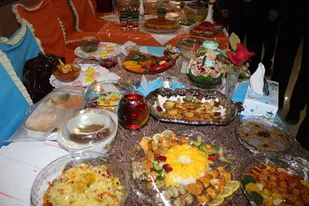 جشنواره طبخ غذا با انواع گوشت ماکیان در بیرجند