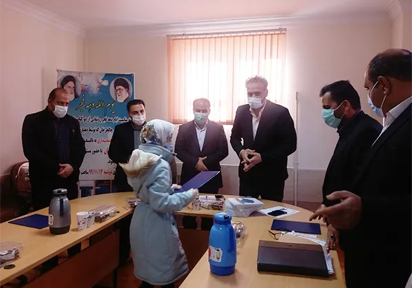 رونمایی از 2 کتاب و تجلیل از برگزیدگان پویش کتابخوانی قلعه نو