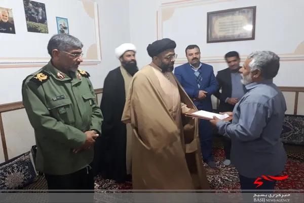 شهید محمدامین آب در شکر سنگر را خالی نکرد/ایثار شهدا ضامن استقلال و یکپارچگی ملی است