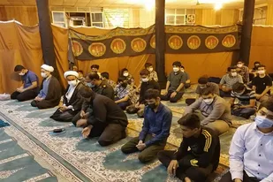 نشست صمیمی مسئول نمایندگی ولی فقیه در سپاه فجر در پایگاه&zwnj;های مقاومت ناحیه ثارالله (ع) شهرستان شیراز