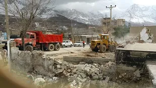 آغاز تکمیل پرونده زلزله زدگان سی سخت/ شناسایی منازل تخریبی شروع شد