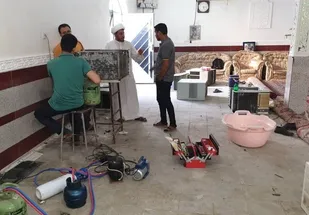 طلبه&zwnj;ای که سفیر خنکای مهربانی مردم شده است