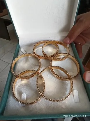 اهدای شش النگوی طلا برای مکتب سلیمانی