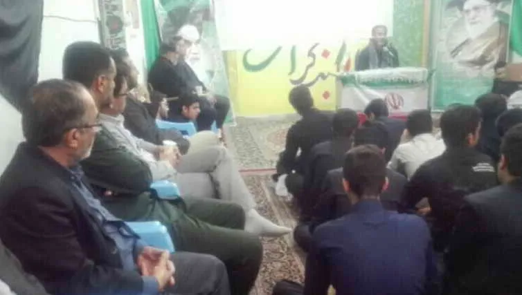 امروز باید دشمن و توطئه‌های آن را بشناسیم و مقابله درست کنیم