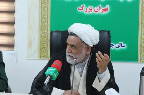 امروز اعتبار رسانه های دنیا در بازتاب دادن خبر اربعین است / فقیر و غنی بودن در سفر اربعین بی معناست