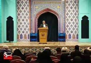 استقامت و ماندن در مسیر حق سخت است