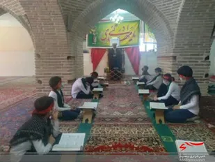 محفل انس با قرآن کریم با حضور نوحوانان