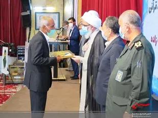 تجلیل از استاد پیشکسوت قرآنی استان بوشهر/ تجلیل از استاد عبدالله زاده، زمینه&zwnj;سازی رویش&zwnj;های جدید است