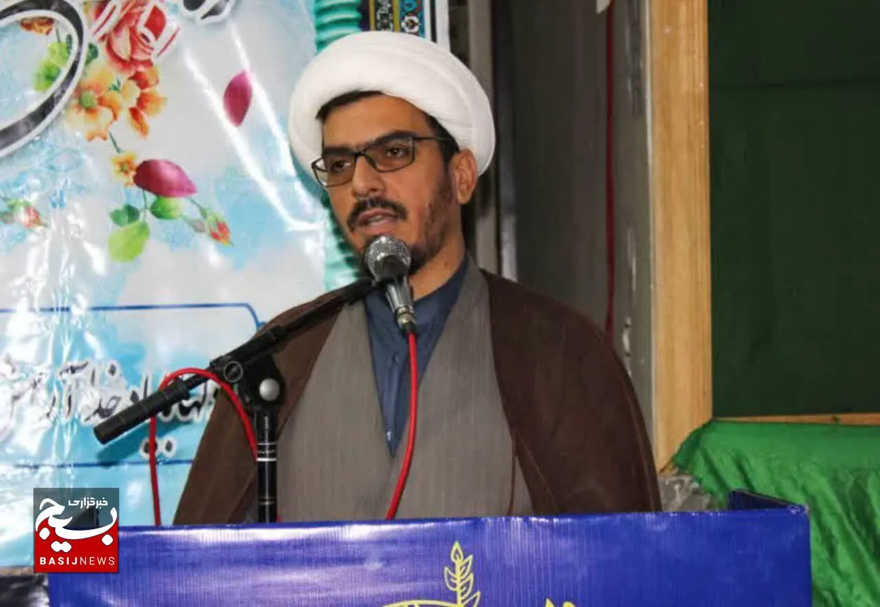 سربازان نمونه تیپ تکاور حضرت مهدی (عج) تجلیل شدند