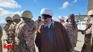 بازدید فرماندهان رده های مقاومت بسیج استان قزوین از حضور بسیجیان در حفاظت از مرزهای شمال‌غرب کشور