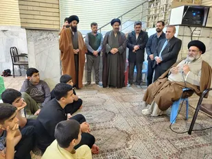 بازدید نماینده رهبر انقلاب از محل اعتکاف دانش آموزان در یاسوج +( تصاویر)