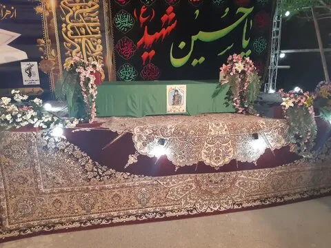 کاشانی ها با جانباز شهید مدافع حرم وداع کردند