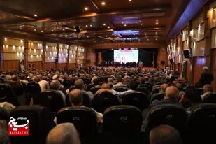 همایش "قهرمانان خط شکن"