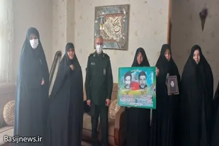 دیدار جانشین فرمانده سپاه ناحیه همدان با خانواده شهیدان &laquo;تقی و نقی نوری&raquo;