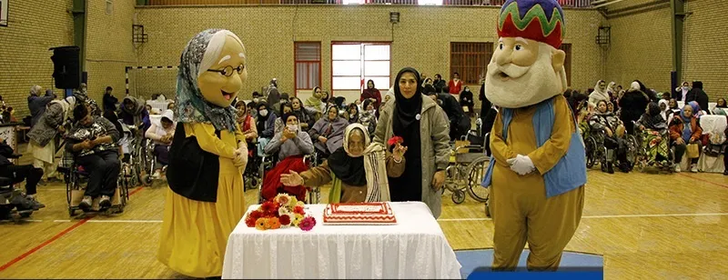 تکریم مادران سالخورده آسایشگاه خیریه کهریزک