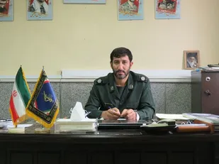 سربازان مکتب شهید سلیمانی کنار کادر درمان و در خدمت مردم