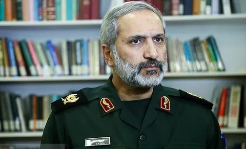 برگزاری همایش بزرگ فرماندهان و مدیران بسیج تهران در حرم امام راحل