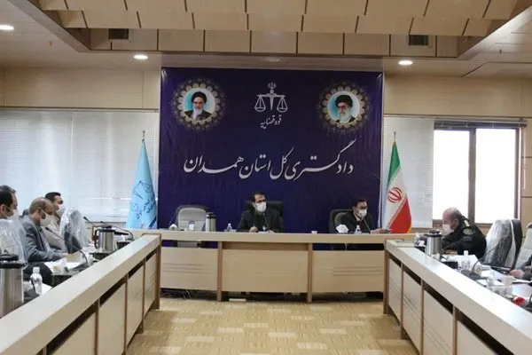 ضرورت پیشگیری از ورود خسارات به اقتصاد جامعه با کشف شبکه و سرچشمه قاچاق کالا و ارز
