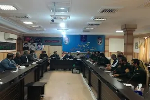 داشتن روحیه خدمت گزاری، روحیه جهادی و انقلابی، نسخه شفا بخش مشکلات کشور است