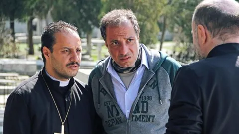فیلم/  اعتراض شدید مردم و نمایندگان به اکران «اکسیدان»