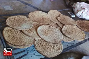 200 نان گرم در شام ضرب خوردن مولای متقیان در سرخه توزیع شد
