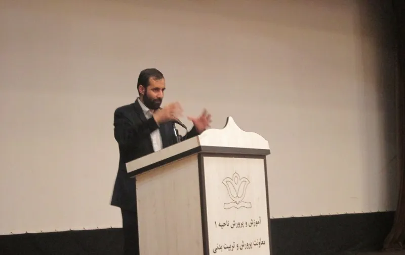 جایگاه «محبت» و «ابهت» در تربیت عوض شده است