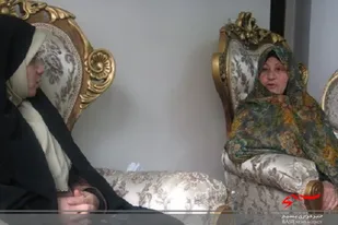شب آزادی خرمشهر توسل خواندم و  روز آزادی شیرینی پخش کردم