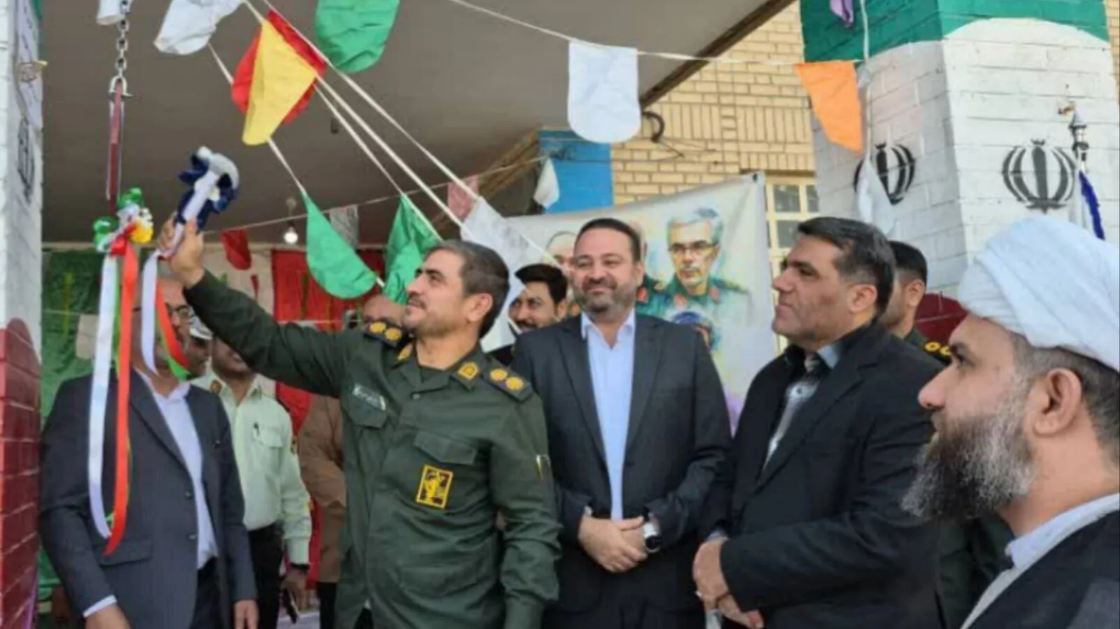 طنین زنگ ایثار و مقاومت در مدارس هندیجان