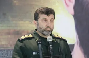 باید با روشنگری مجموعه مردم را به مسیر انقلاب هدایت کرد