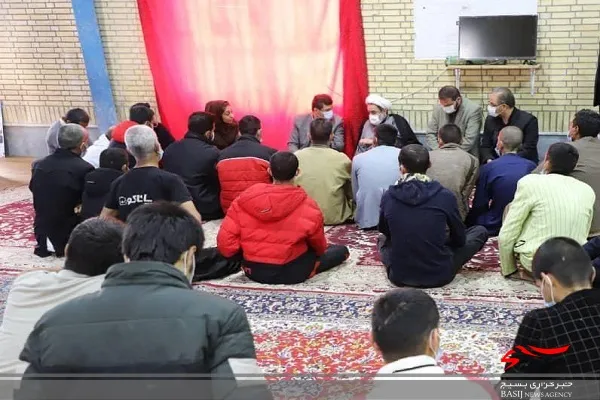 حضور نماینده ولی‌فقیه در استان در مرکز جامع درمان معتادین متجاهر زاهدان