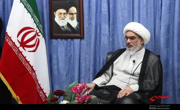 مسئولان باید با ارائه خدمات صادقانه و اقدامات جهادی به مردم خدمات‌دهی کنند