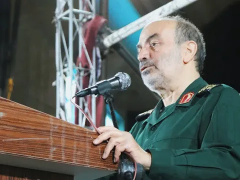 سردار سرتیپ حسین دقیقی در تجمع شبانه نسیم‌شهر: حضور مردم پشتوانه امنیت و استقلال کشور است