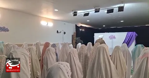ببینید|جشن فرشته های روزه اولی مسجد حضرت ابوالفضل قم
